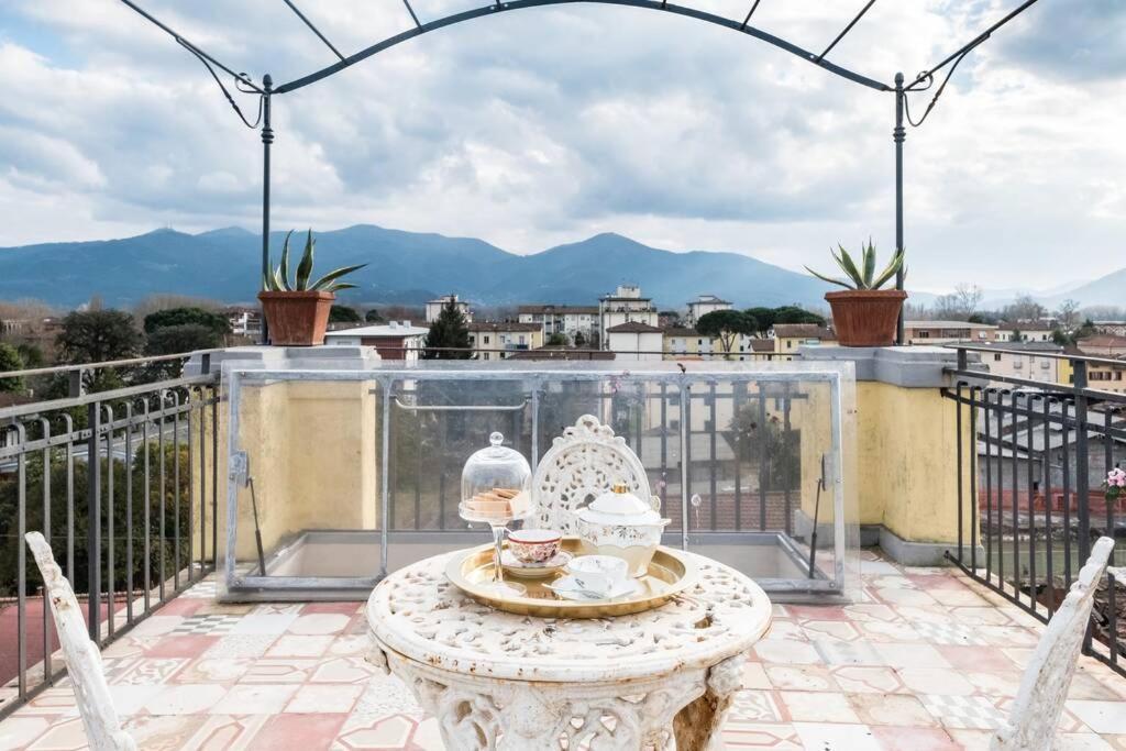 Casa Maria - Attico Di Lusso Vicino Alle Mura ルッカ エクステリア 写真