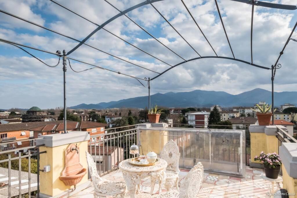 Casa Maria - Attico Di Lusso Vicino Alle Mura ルッカ エクステリア 写真